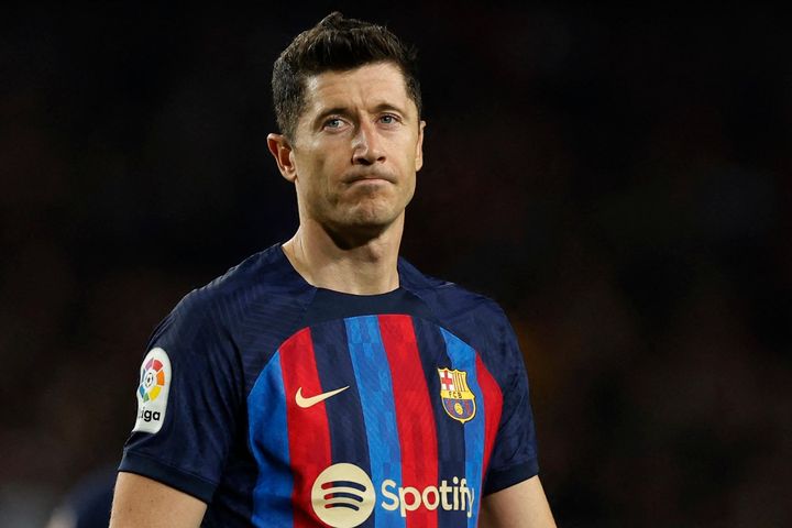 Barca gây thất vọng trước Girona