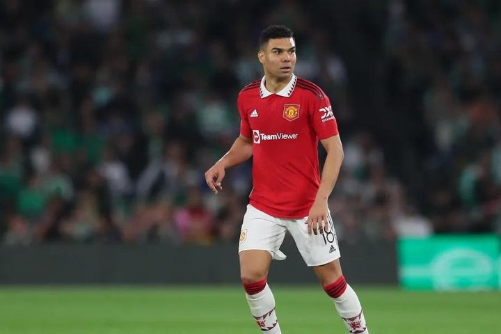 Casemiro có thể tiếp tục bị treo giò