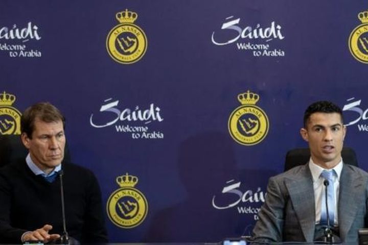 Mâu thuẫn với Ronaldo, Al-Nassr quyết định sa thải HLV Rudi Garcia