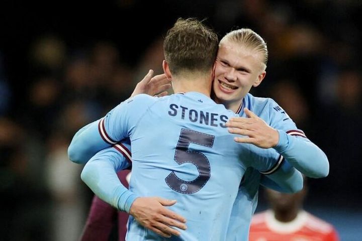 Hai điều chỉnh chiến thuật thiên tài của Pep Guardiola