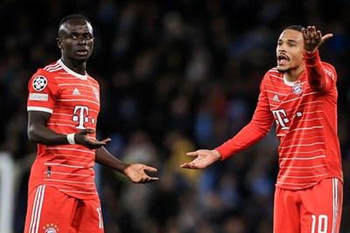 Ngôi sao của Bayern Munich đấm đồng đội sau trận thua Man City