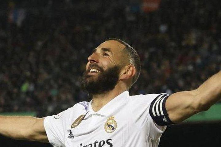Benzema chính là số 9 mà Chelsea đang thèm khát