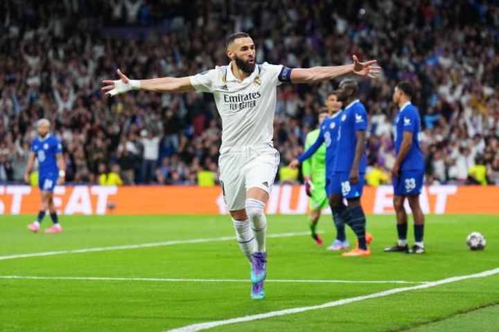 Chơi thiếu người, Chelsea nhận thất bại 0-2 trước Real