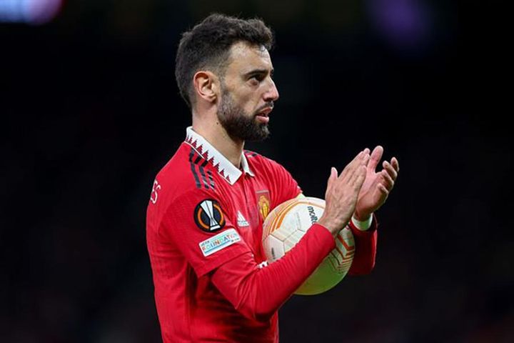 Bruno Fernandes chỉ thua Lionel Messi