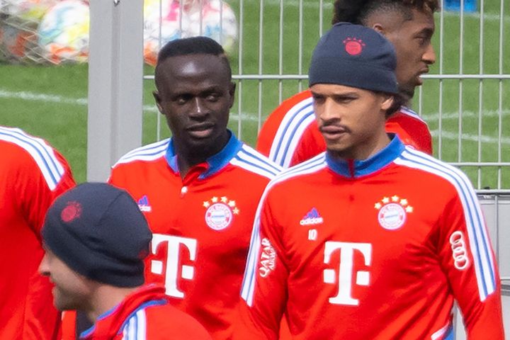 Sane xin Bayern đừng sa thải Mane