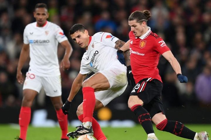 Kết quả bóng đá MU - Sevilla: Khởi đầu như mơ, ngỡ ngàng 2 bàn phản lưới (Europa League)