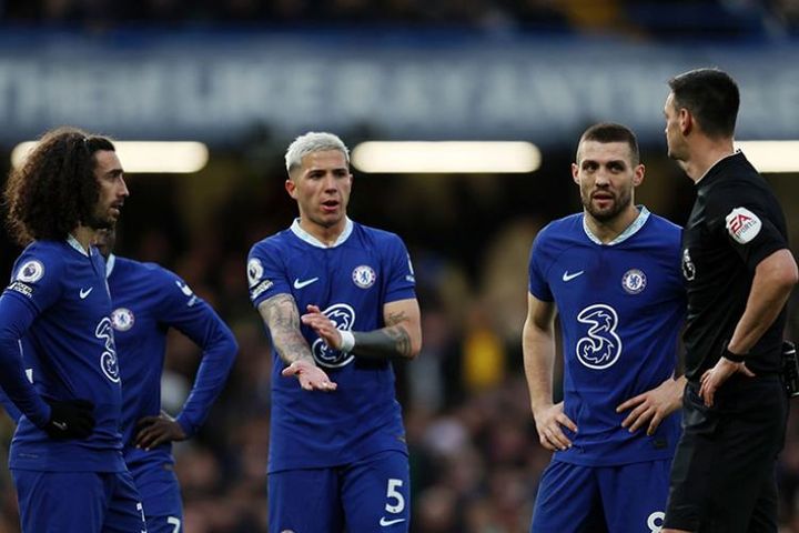 Sốc Chelsea 'trói' Enzo Fernandez gần 10 năm, giống MU định loại nhiều sao