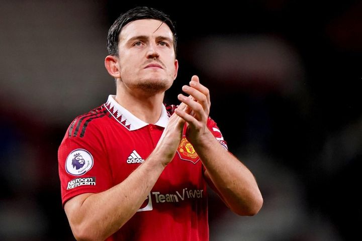 MU phải đánh cược với Maguire
