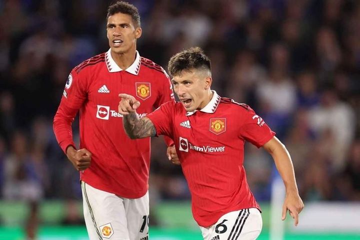 Martinez kết thúc mùa giải, Varane nghỉ vài tuần