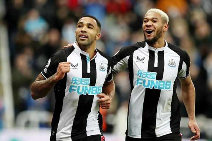 Premier League cấm in tài trợ cá cược trên ngực áo đấu từ mùa 2026-2027