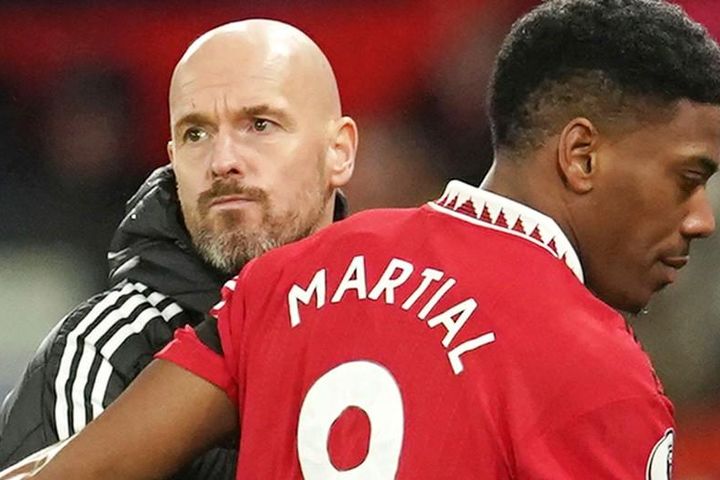 MU mất quân la liệt, Erik ten Hag lộ thêm tin xấu của Martial