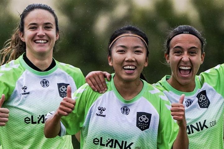 Huỳnh Như ghi bàn quan trọng, mở ra chiến thắng cho Lank FC