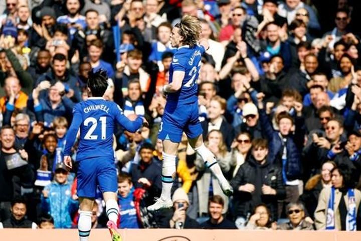 Chelsea nhận thất bại trước Brighton