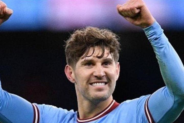 Không phải Haaland, Stones mới là vũ khí bí mật của Man City