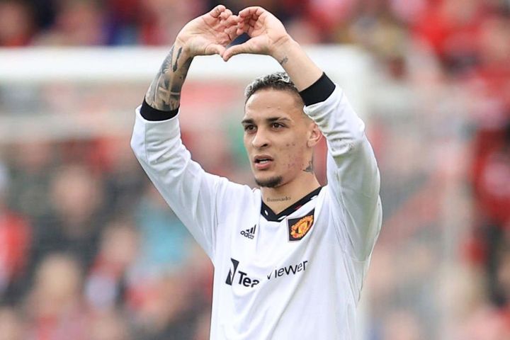MU trở lại top 3 Premier League: Vũ điệu Antony