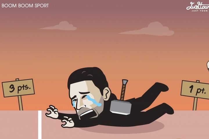 Biếm họa 24h: Arsenal sảy chân, Man City mở cờ trong bụng