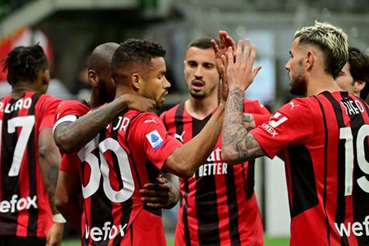 Dự đoán kết quả trận Napoli - AC Milan 2h00 ngày 19/4