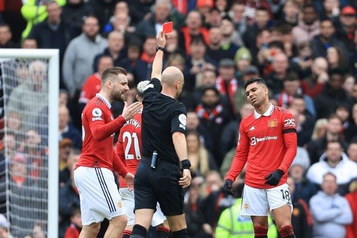MU gặp lại trọng tài ác mộng trong trận quyết chiến với Tottenham
