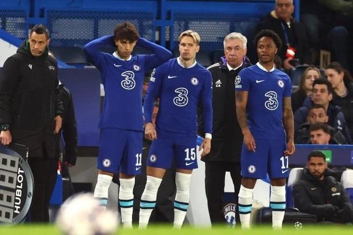 Owen: Chelsea chi hơn 500 triệu bảng mà không có ai biết ghi bàn