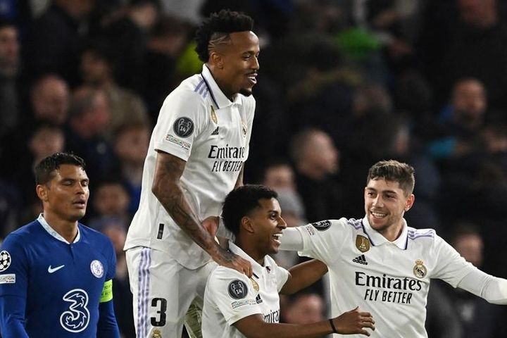 Xác định 2 đội bóng đầu tiên vào bán kết Champions League