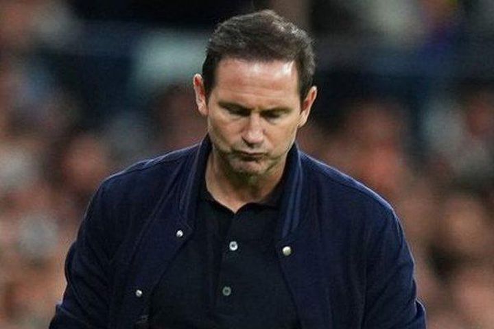 4 sai lầm chí tử của Lampard khiến Chelsea thua bạc nhược