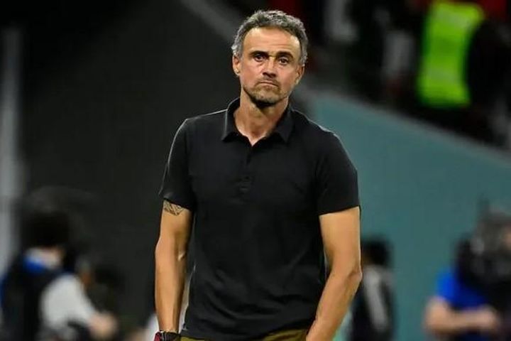 HLV Luis Enrique ra điều kiện cho Chelsea