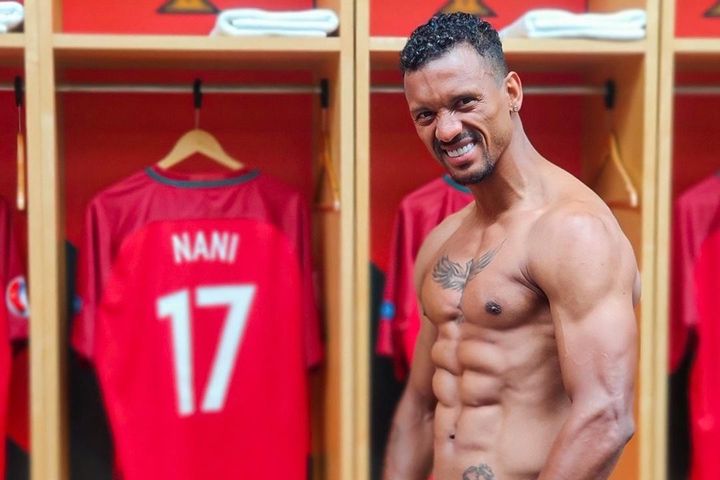 Cơ bắp của Nani ở tuổi 36