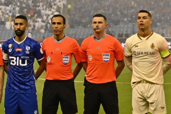 Tin mới nhất bóng đá tối 20/4: Trọng tài Anh kiếm 'đậm' nhờ bắt trận đấu có Ronaldo