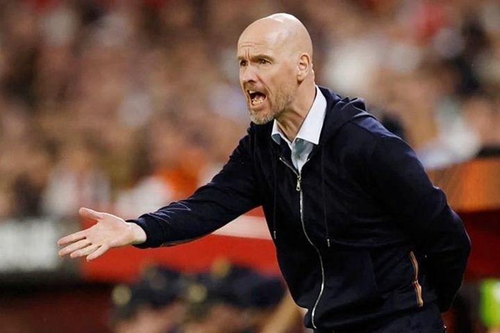 Ten Hag chẳng buồn nói về sai lầm tệ hại của Maguire