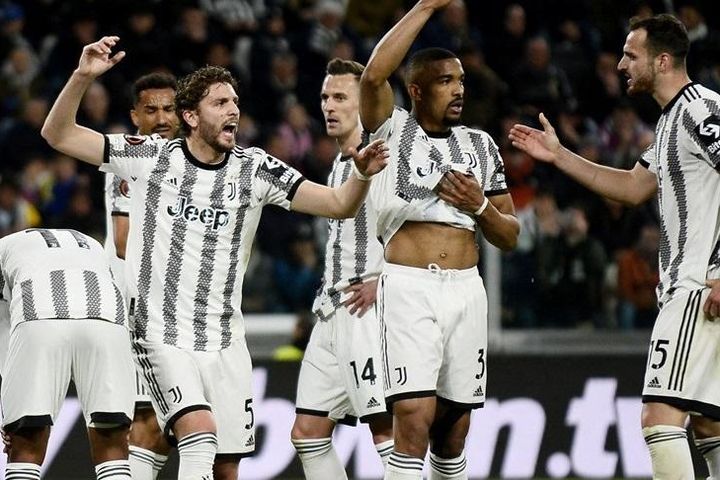 Được trả lại 15 điểm ở Serie A, Juventus tăng bao nhiêu bậc?