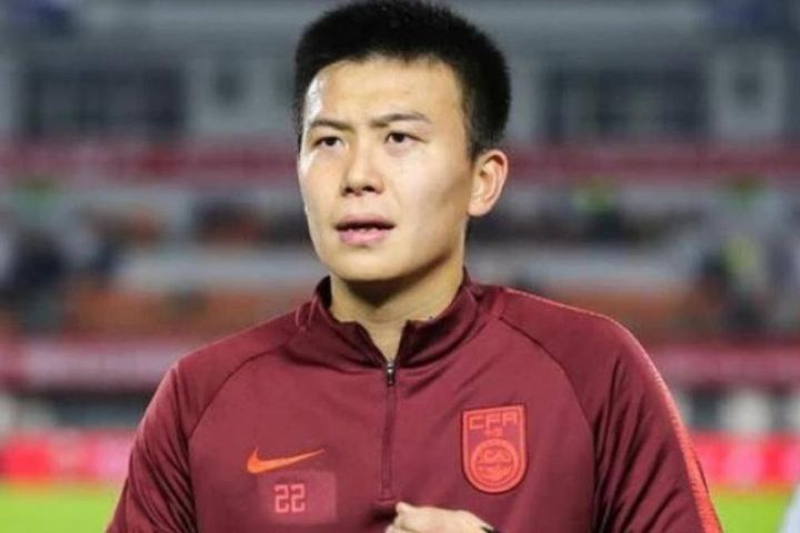 Vì sao cựu tuyển thủ U23 Trung Quốc nhảy lầu tự tử ở tuổi 25?