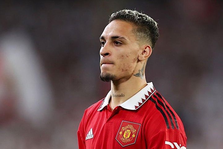Thua đậm Sevilla, Man Utd bị loại khỏi Europa League