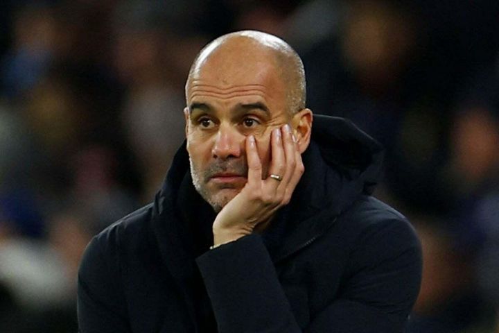 Pep cảnh báo Man City về cú ăn ba