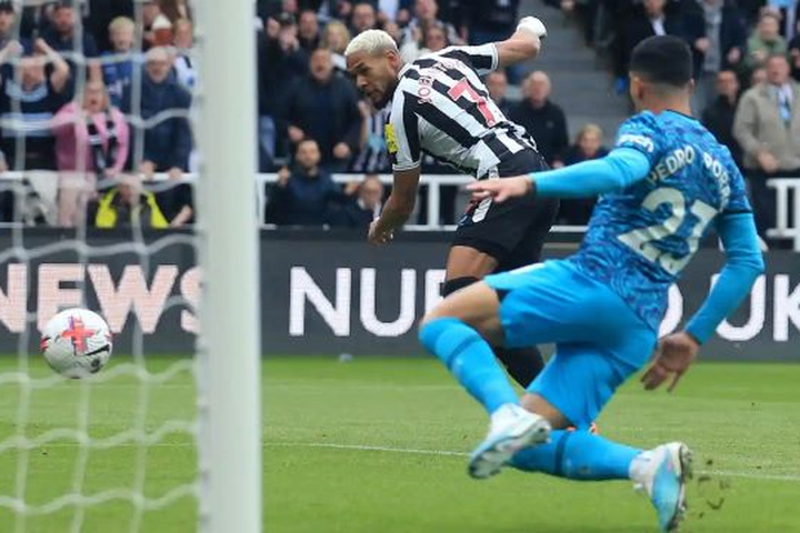 Kết quả Ngoại hạng Anh: Hủy diệt Tottenham 6-1, Newcastle vào tốp 3