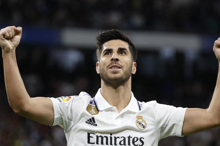 Real Madrid gây áp lực lên Barcelona