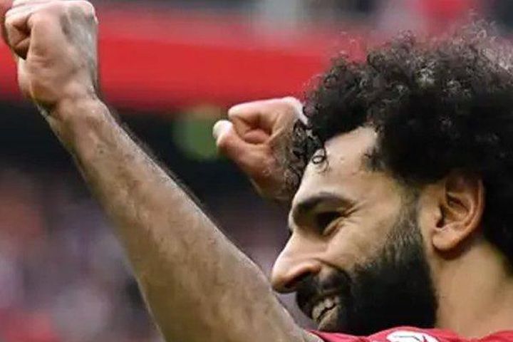 Liverpool sa sút nhưng Salah thì vẫn 'bật mood'