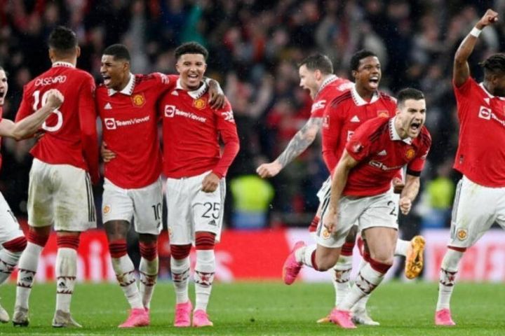 Thắng nghẹt thở trên chấm luân lưu, MU hẹn Man City ở chung kết FA Cup