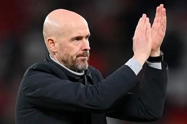 HLV Erik ten Hag tuyên bố Man Utd đủ sức thắng Man City