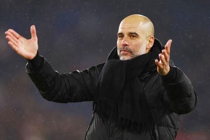 Pep muốn người hâm mộ làm 'át vía' Arsenal