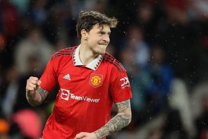 Lindelof được khen hay hơn Maguire: Người băng' có cản nổi Haaland?