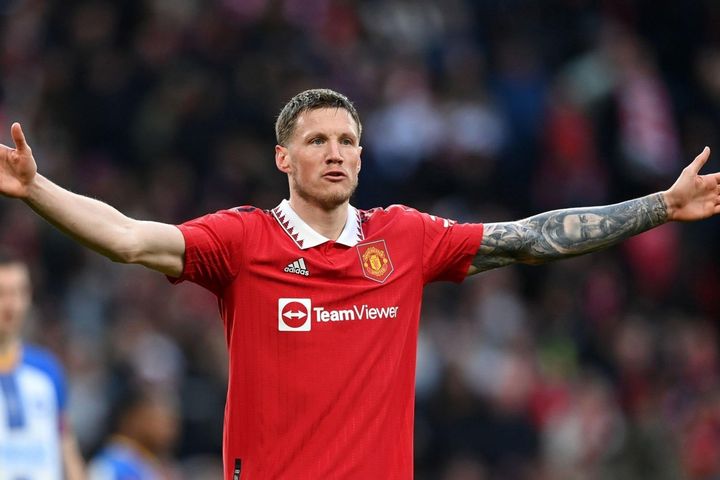 Thắng luân lưu trước Brighton, Man Utd vào chung kết FA Cup gặp Man City