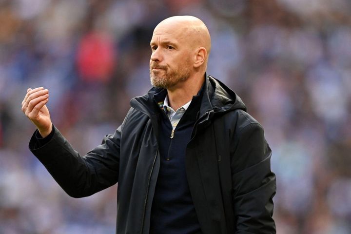 Chật vật loại Brighton, HLV Erik ten Hag tuyên bố Man Utd đủ sức thắng Man City