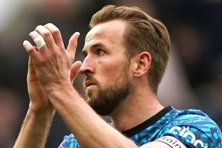MU bán 4 hậu vệ, Harry Kane rời Tottenham