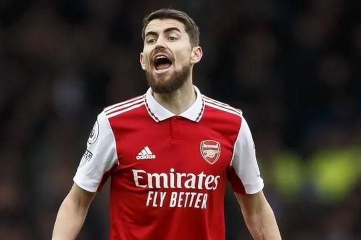 Người cũ khuyên Arteta loại bỏ Jorginho trước Man City