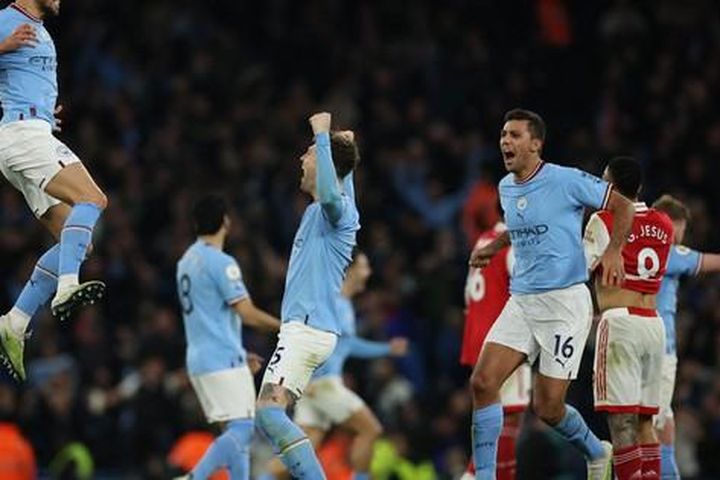 Man City tự quyết ngôi vô địch