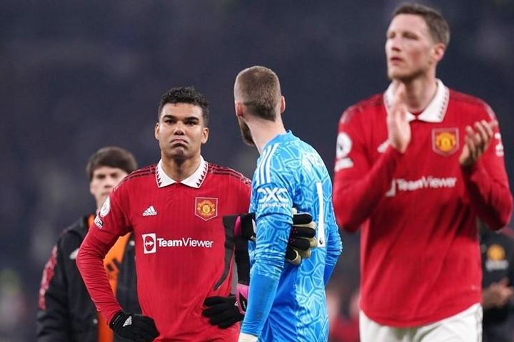 Man.United lại phung phí 2 bàn dẫn trước