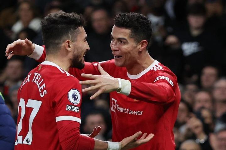 Al Nassr muốn chiêu mộ hậu vệ MU