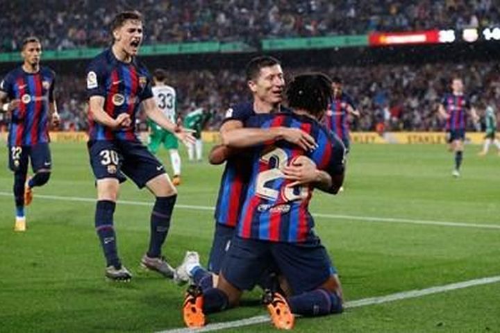 Kết quả bóng đá hôm nay (30-4): Real Madrid và Barca đều giành điểm trọn vẹn