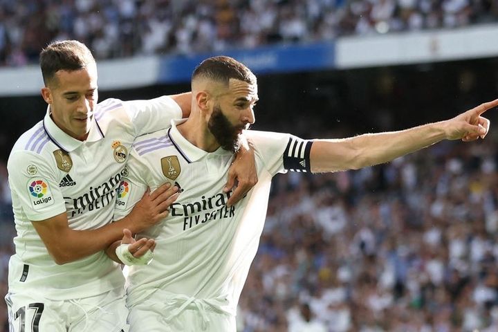 Benzema lập hat-trick, Real Madrid thắng rửa mặt