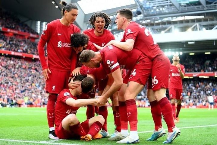Liverpool lên thứ 5 sau 'trận cầu điên rồ' tại Anfield